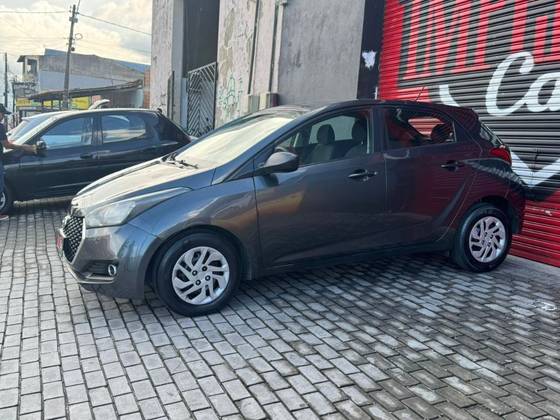 HYUNDAI HB20S 1.0 UNIQUE 12V FLEX 4P MANUAL HYUNDAI HB20S 1.0 UNIQUE 12V FLEX 4P MANUAL